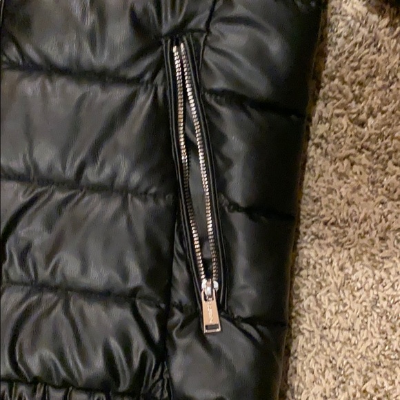 Leather Guess jacket - Picture 2 of 6